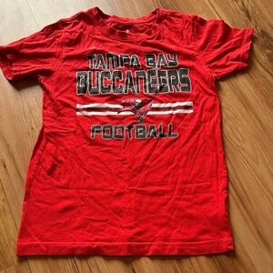 Kids Tampa Bay Buccaneers Red Football T-Shirt Youth Large